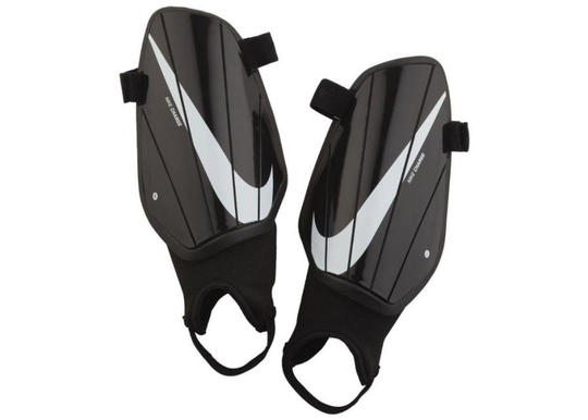 Säärisuojat jalkapalloon miehille Nike NK Charge GRD M SP2164 010 mustat