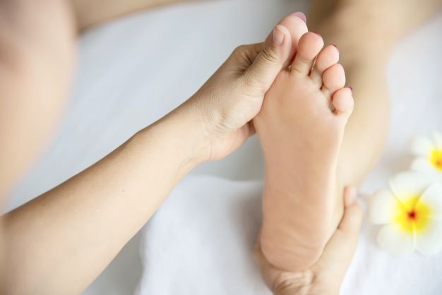 Jalkapohjan kipu ja puutuminen oire vakavammasta